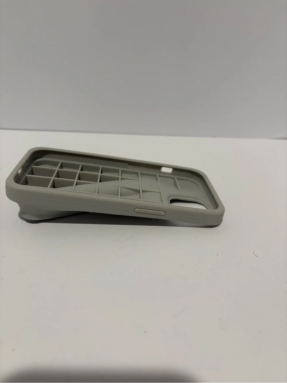 rhode Gray Silicone iPhone 13 /14 Case with Built-In Grip